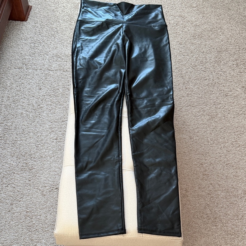 Cherish Black Leggings Women’s size M